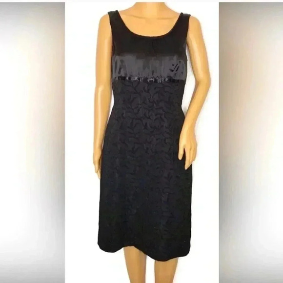 Vintage Tahari black dress - Picture 1 of 6